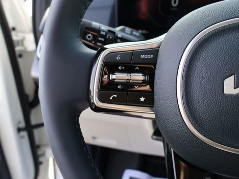 New 2026 Kia Carnival SX image 31