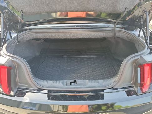 Used 2018 Ford Mustang Premium RWD image 33