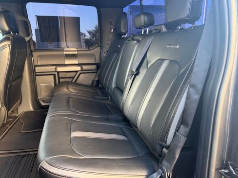 Used 2019 Ford F150 Platinum w/ Equipment Group 701A Luxury AWD/4WD image 27