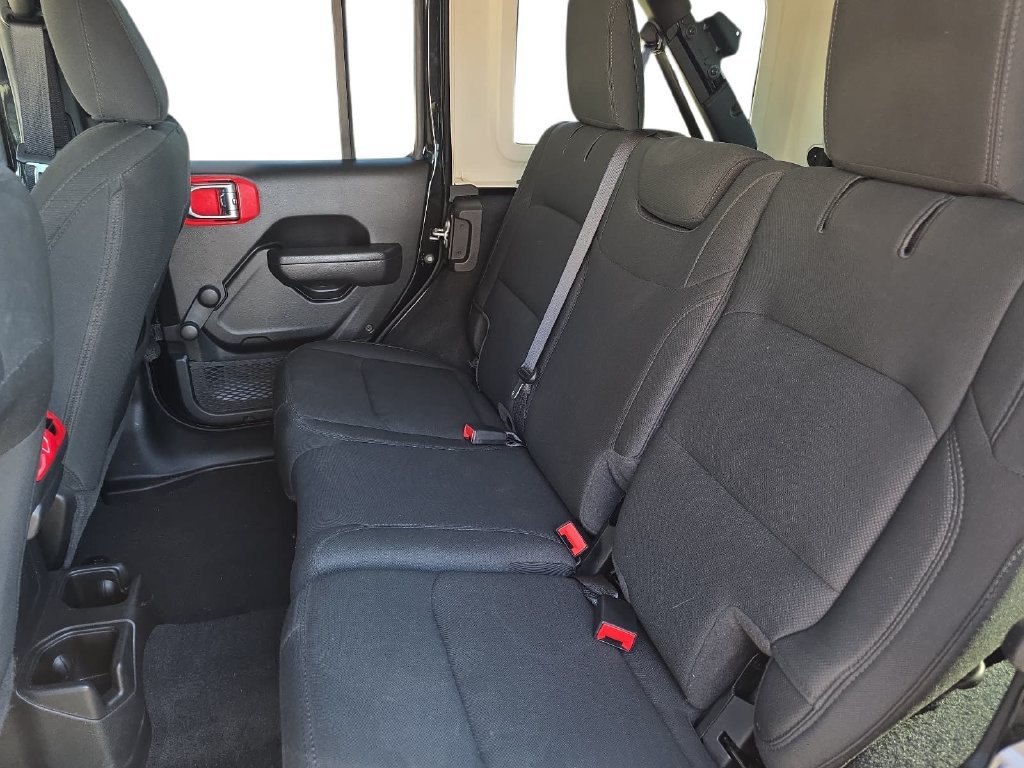 Used 2022 Jeep Wrangler Unlimited Sport AWD/4WD image 12