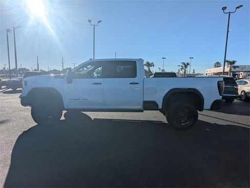 Used 2024 GMC Sierra 2500 AT4X w/ AT4X AEV Edition image 7