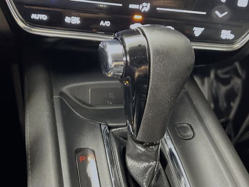 Used 2016 Honda HR-V EX image 24