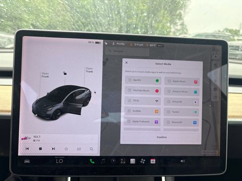 Used 2018 Tesla Model 3 Long Range RWD image 10