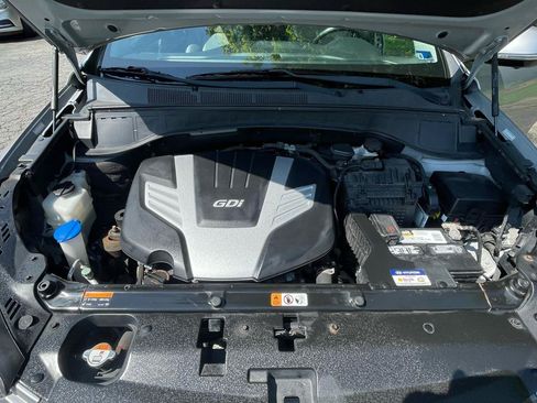 Used 2017 Hyundai Santa Fe AWD image 33