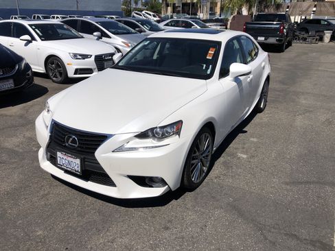 Used 2014 Lexus IS 250 w/ Navigation Package RWD image 2
