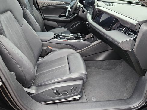 Used 2025 Audi A6 e-tron Prestige w/ Black Warm Weather Package AWD/4WD image 28
