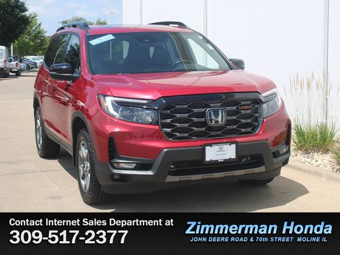Certified 2022 Honda Passport TrailSport image 3