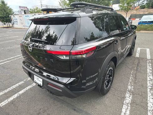 Used 2024 Nissan Pathfinder Rock Creek AWD/4WD image 6