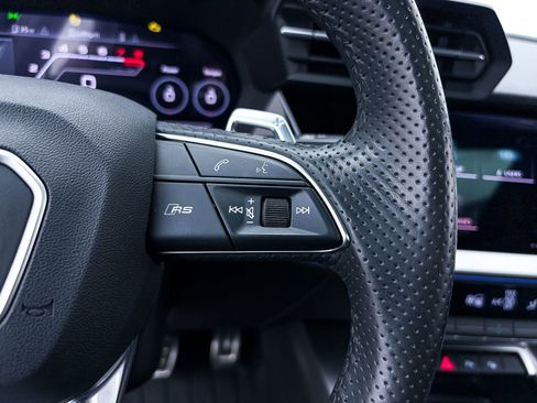 Used 2022 Audi RS 3 image 38