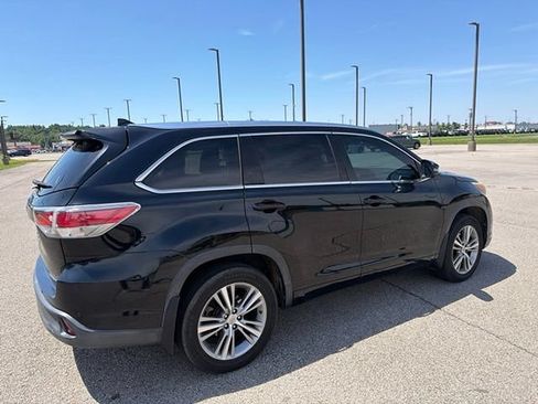 Used 2014 Toyota Highlander Limited AWD/4WD image 11