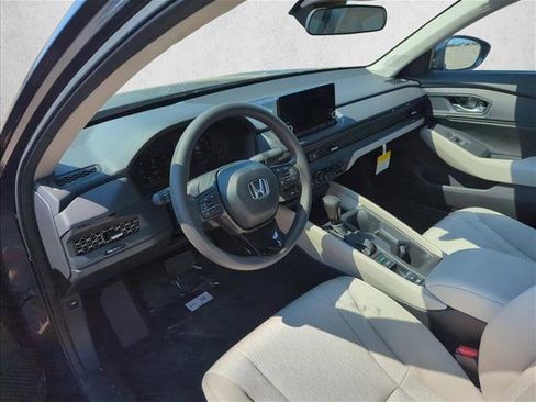 New 2025 Honda Accord SE image 3
