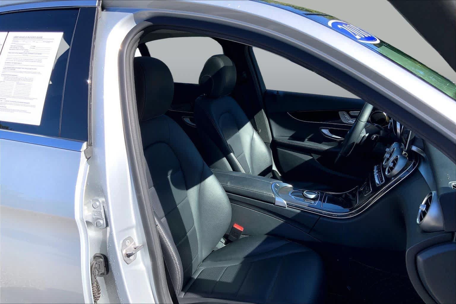 Used 2018 Mercedes-Benz C 300 4MATIC Sedan image 8