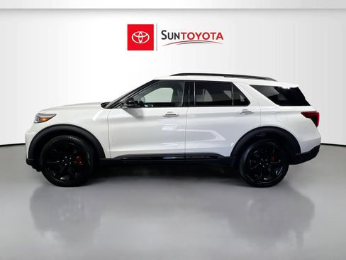 Used 2023 Ford Explorer ST w/ Equipment Group 401A image 7