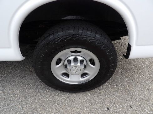 Used 2020 Chevrolet Express 2500 w/ Driver Convenience Package RWD image 52