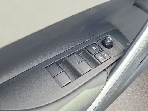 New 2026 Toyota Corolla Cross L image 20