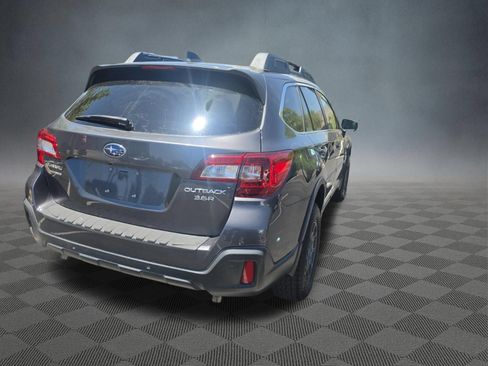 Used 2019 Subaru Outback 3.6R Limited w/ Popular Package #2 AWD/4WD image 6