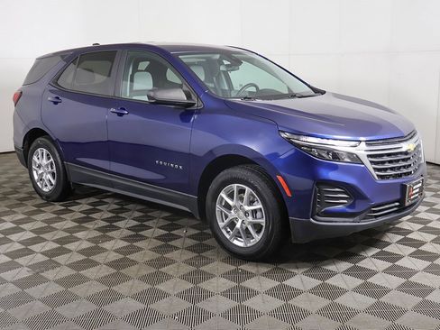 Used 2022 Chevrolet Equinox LS w/ LS Convenience Package image 45