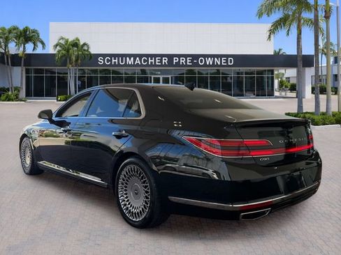 Used 2020 Genesis G90 3.3T Premium RWD image 5