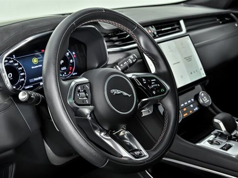 Used 2023 Jaguar F-PACE SVR AWD/4WD image 21