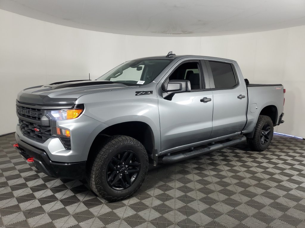 Certified 2024 Chevrolet Silverado 1500 Custom Trail Boss w/ LPO, Dark Essentials Package AWD/4WD image 8