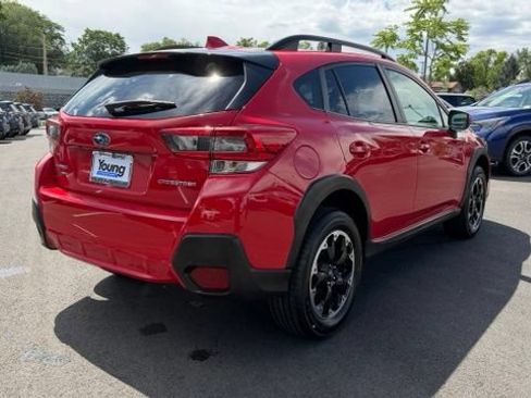 Used 2023 Subaru Crosstrek 2.0i Premium AWD/4WD image 3