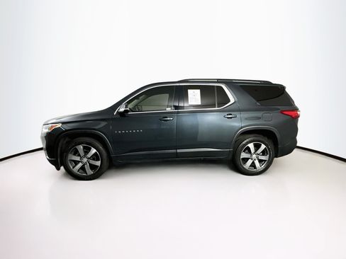 Used 2021 Chevrolet Traverse LT w/ LT Premium Package AWD/4WD image 4
