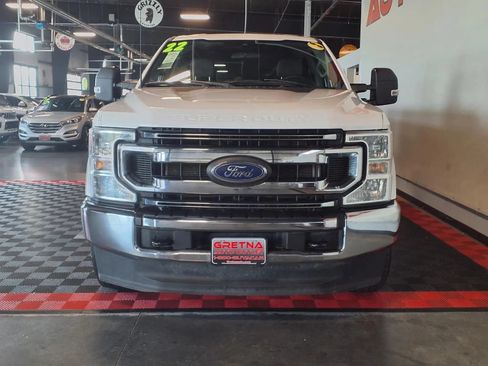 Used 2022 Ford F250 XLT AWD/4WD image 3