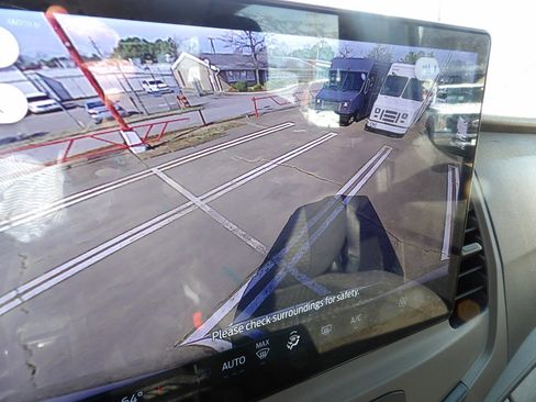 Used 2022 Ford Transit 350 XLT image 24