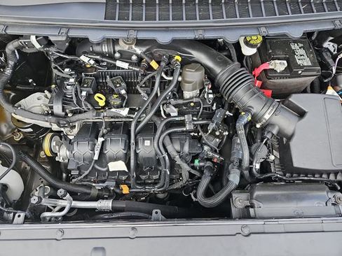 Used 2024 Ford Edge SE w/ Black Appearance Package image 31