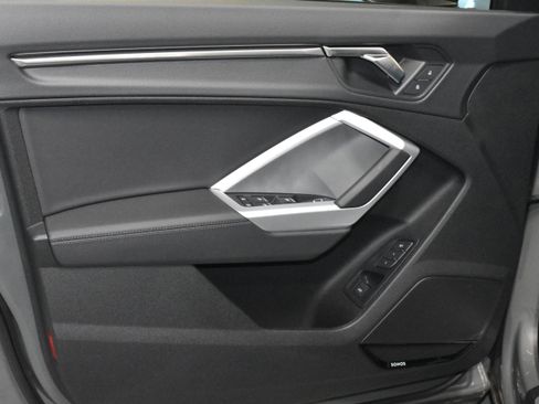 New 2025 Audi Q3 2.0T Premium image 3