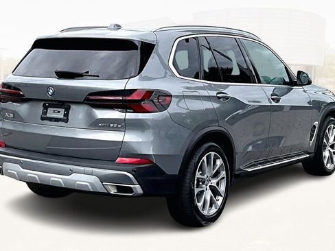 Used 2025 BMW X5 xDrive50e image 6
