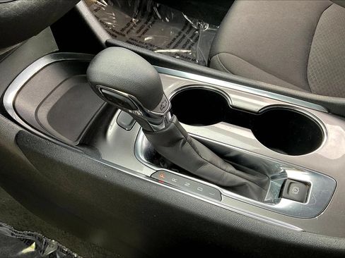 Used 2022 Chevrolet Malibu LT FWD image 17