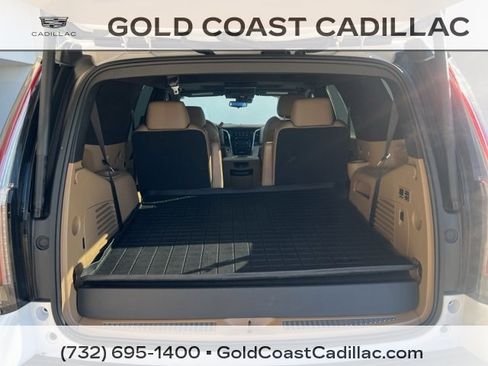 Used 2020 Cadillac Escalade Platinum image 13