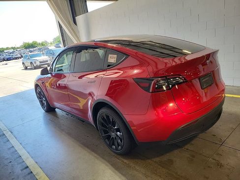 Used 2023 Tesla Model Y Long Range AWD/4WD image 4