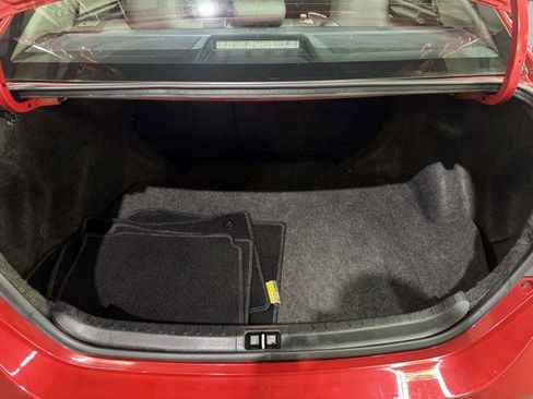 Used 2019 Toyota Corolla LE image 38