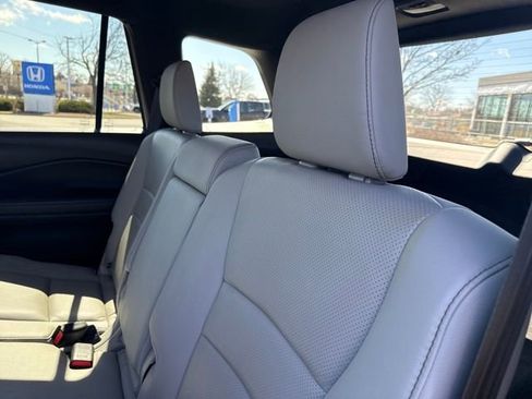 Certified 2023 Honda Passport EX-L image 19