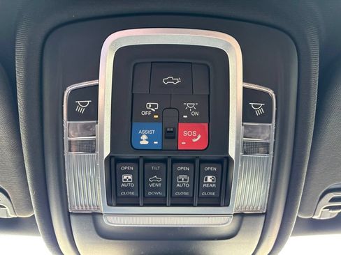 Used 2019 RAM 1500 Limited AWD/4WD image 32