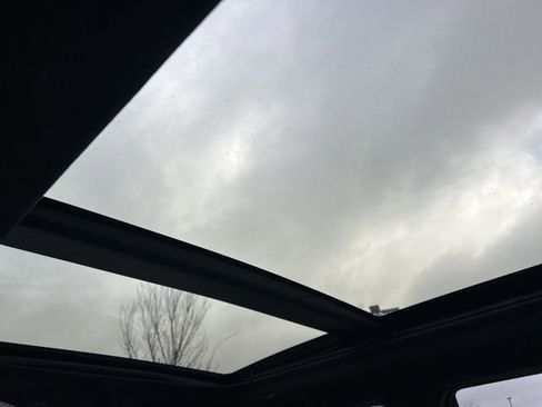 Used 2015 Jeep Grand Cherokee SRT w/ Trailer Tow Group IV image 12