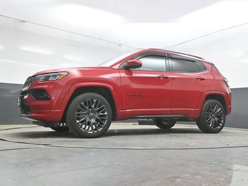 Used 2022 Jeep Compass Limited AWD/4WD image 40