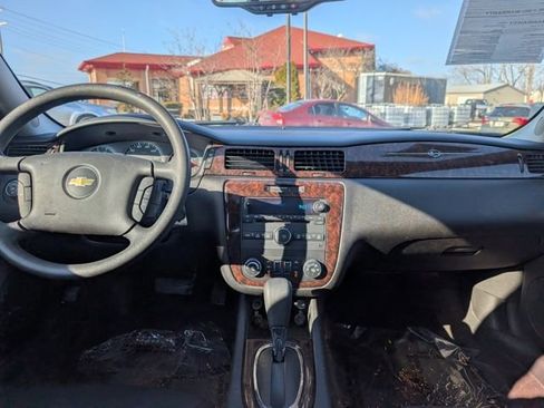 Used 2010 Chevrolet Impala LS image 16