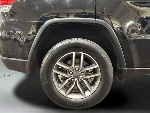 Used 2021 Jeep Grand Cherokee Limited AWD/4WD image 15