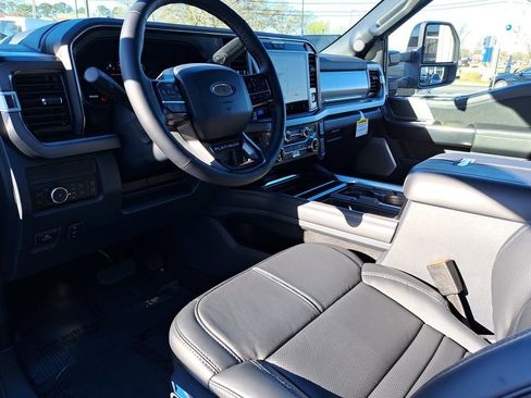 New 2026 Ford F250 Platinum w/ FX4 Off-Road Package image 7