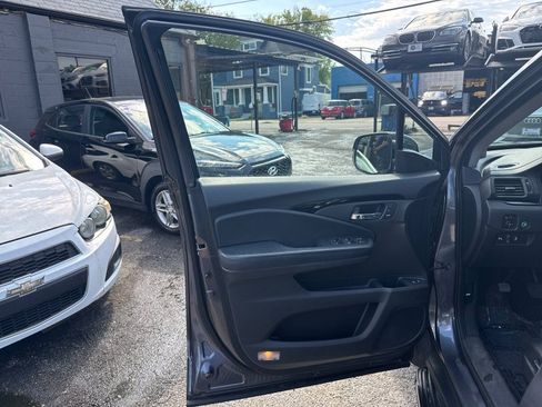 Used 2019 Honda Pilot Elite image 10
