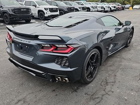 Used 2021 Chevrolet Corvette Stingray Premium Cpe w/ Z51 Performance Package image 3
