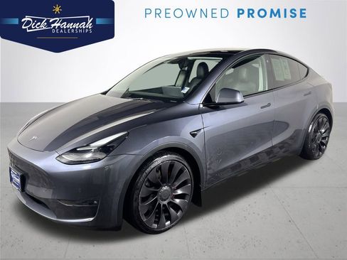 Used 2022 Tesla Model Y Performance image 1