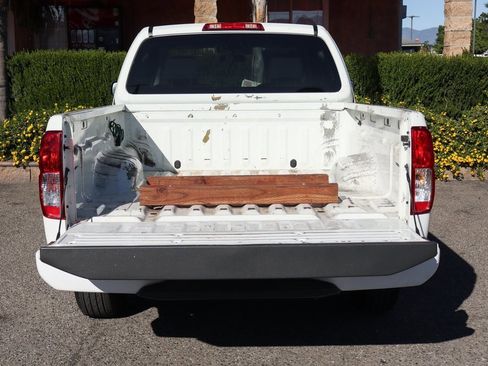 Used 2018 Nissan Frontier S image 8