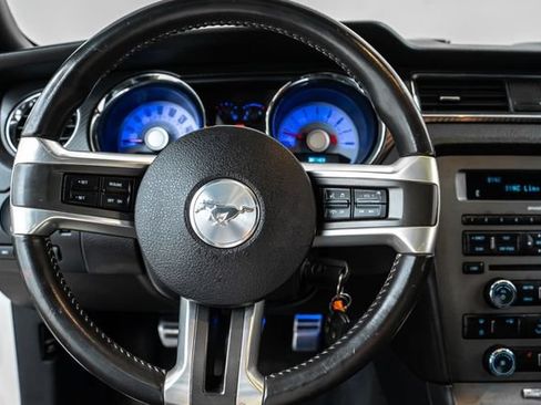 Used 2013 Ford Mustang GT Premium RWD image 25