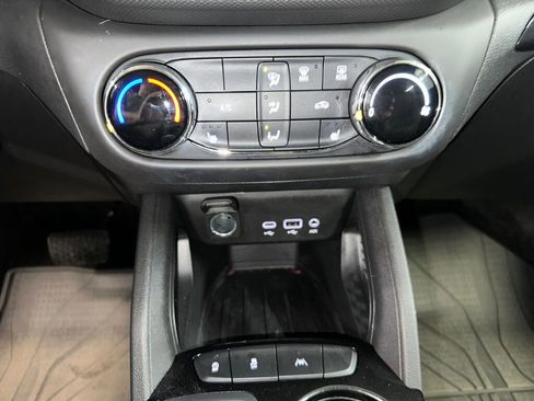 Certified 2023 Chevrolet TrailBlazer LT w/ LPO, Blackout Package image 14