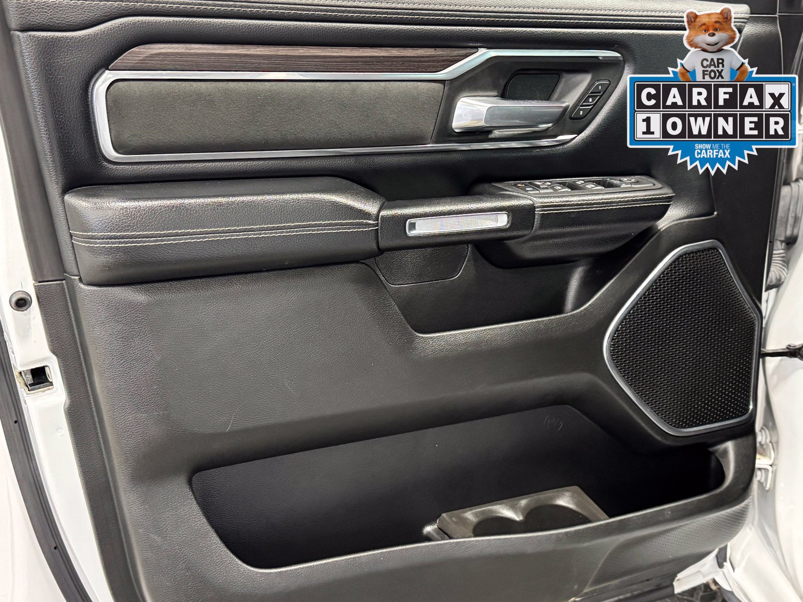 Used 2025 RAM 1500 Laramie AWD/4WD image 13