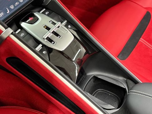Used 2025 Ferrari Roma Spider RWD image 20